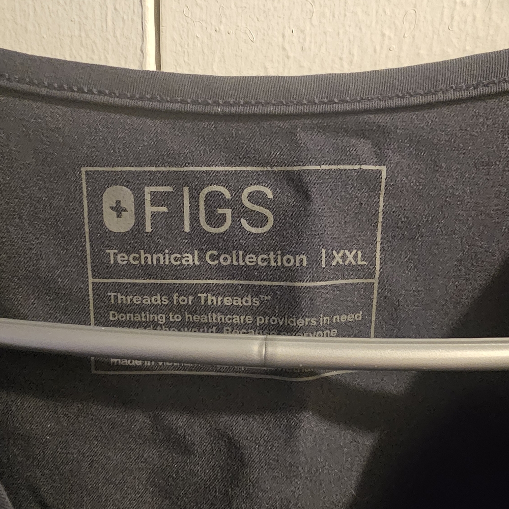 Figs Technical Collection Scrub Top - Picture 3 of 3